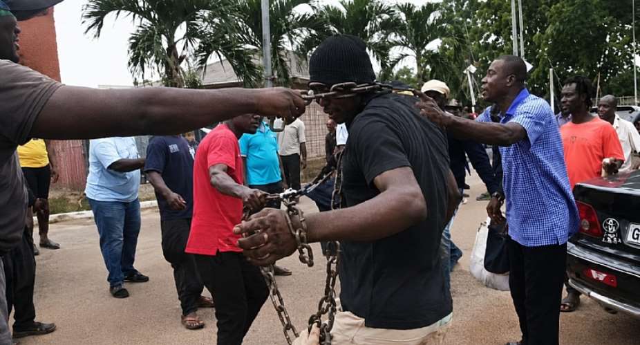 Suspected armed robbery attempt foiled after dramatic chase ends in crash at Tema Community 5